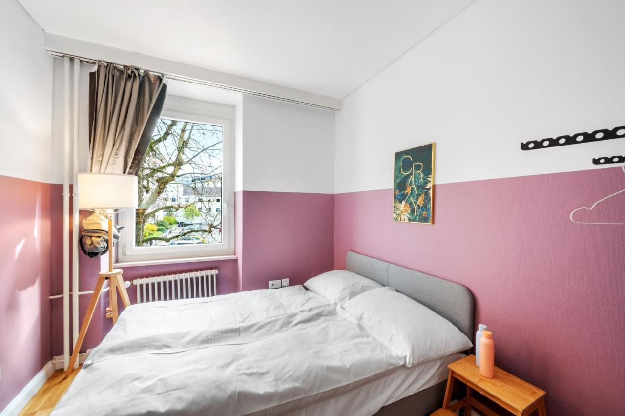 Hotel Becozy Self Check-in Pop-up 3*