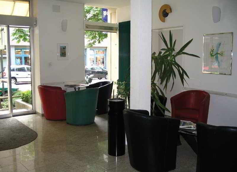 Becozy Self Check-in Pop-up Hotel